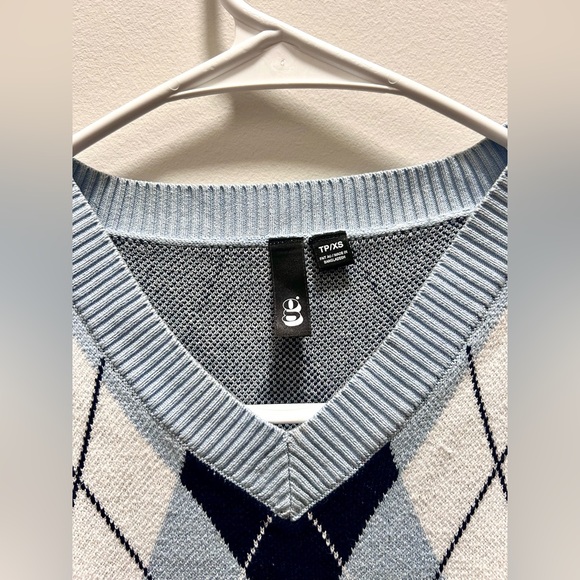 Garage Argyle Cropped Sweater Vest - Picture 3 of 5